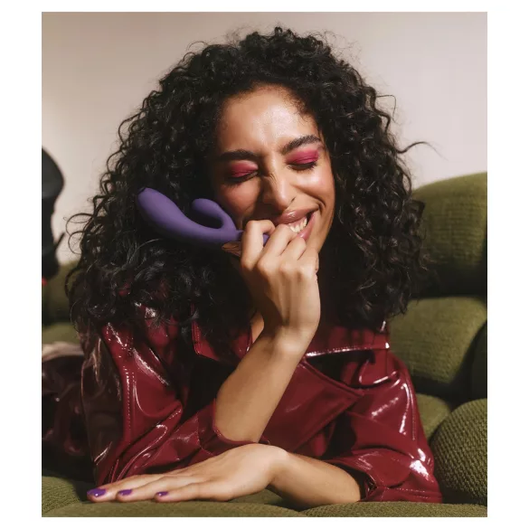 LELO - INA Thrust potisni zajčji vibrator (vijoličen)